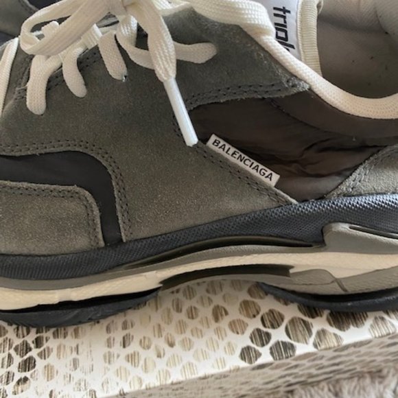 Balenciaga Triple S Multi Panel Sneakers - Picture 5 of 6